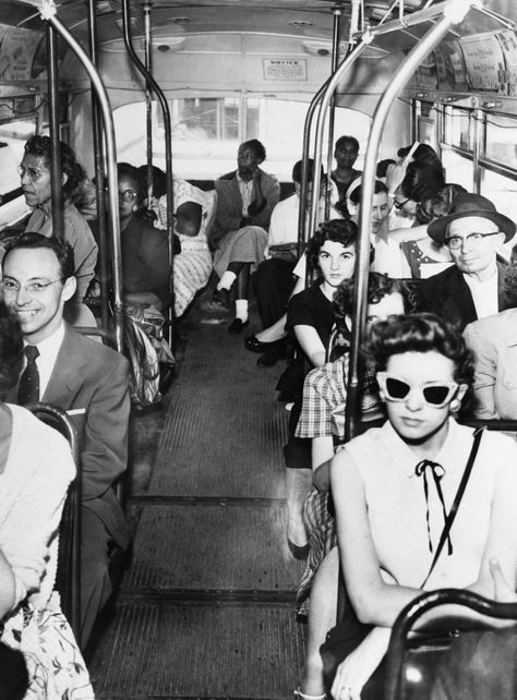 27 Heartbreaking Photos that Sums Up the Racial Segregation Era in the United States