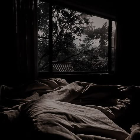 Rainy Nights In Bed, Rainy Day Aesthetic Bedroom Couple, Sleep Aesthetic Night Bed Dark, Dark Sleep Aesthetic, Rainy Night In Bed, Bed Dark Aesthetic, Sleep Aesthetic Dark, Rainy Bedroom Aesthetic, Sleeping Aesthetic Night