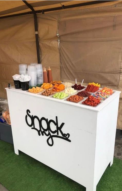 Party Food Cart Design Ideas, Churros Locos Bar, Snack Bar Cart Party, Fiesta Snack Table, Diy Snack Bar Stand, Elote Stand Party, Snack Bar Business Ideas, Elote Cart Ideas, Candy Bar Cart Ideas