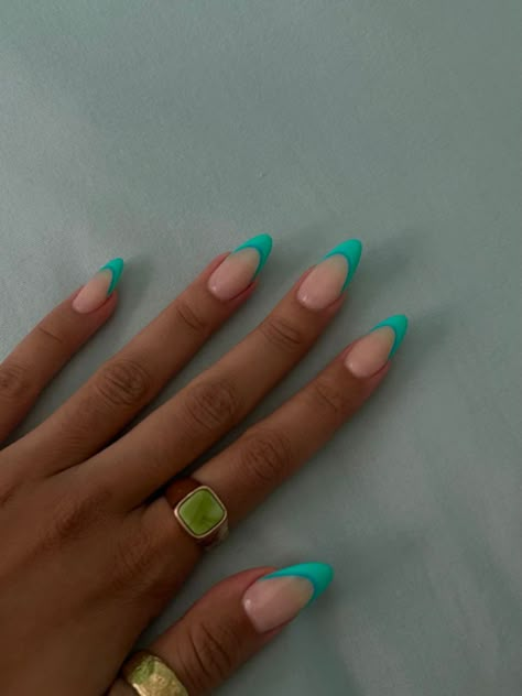 Simple Nail Color Ideas Summer, Colourful Short Nails, Goa Nails, K Initial Nails, Two Color French Tip Nails, Paznokcie Hello Kitty, Kutek Disney, Manikur Kuku, Turquoise Nails