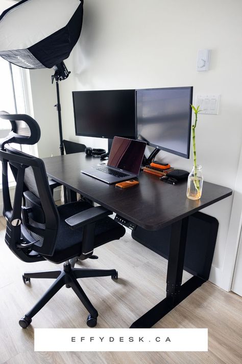 EFFYDESK is your new workstation companion. If you're overwhelmed by options on how to choose the best standing desk, we have all the answers for you in this article to help you upgrade your computer desk setup. Click to find out more! #myhomeoffice #computerdeskideas #desksetup #gamingsetup #gamestation #workfromhome #homeoffice #workspace #officespace #inspirational #officedesk #workstation #officestation #work #office #workdesk #standingdesk #effydesk #canada #vancouver #worktips #ergonomic Best Dual Monitor Setup, Small Home Office Ideas For Women, Small Home Office Layout, Diy Standing Desk, Dual Monitor Setup, Tiny Home Office, Best Standing Desk, Small Office Design, Home Office Layout