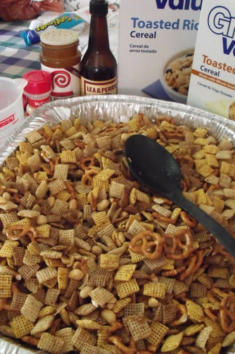 The Original Chex Mix Cereal recipe Original Chex Mix Recipe, Original Chex Mix, Chex Mix Original, Chex Mix Recipes Original, Original Chex, Homemade Chex Mix, Chex Mix Recipe, Chex Mix Recipes, Snack Mix Recipes