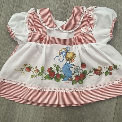 Morgan Inc vintage baby dress So adorable and in excellent condition  Size 9 months Vintage Baby Dress, Baby Clothes Vintage, Vintage Baby Outfits, Vintage Newborn Clothes, 90s Baby Clothes, Vintage Baby Girl Clothes, Vintage Baby Toys, Vintage Baby Clothes 90s, Vintage Baby Dresses