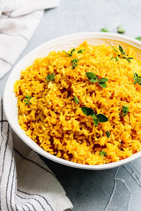 Instant Pot Garlic Turmeric Rice Garlic Turmeric Rice, Tumeric Rice, Flavored Rice Recipes, Moroccan Chickpea Soup, Rice Instant Pot, Cooking With Turmeric, Multi Cooker Recipes, Turmeric Rice, Creamy Tortellini Soup