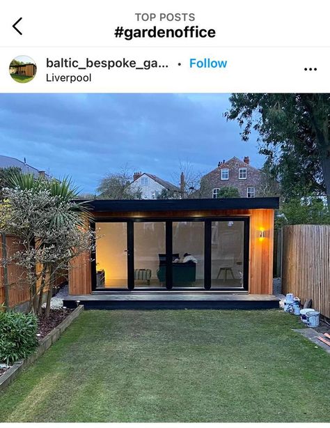 Office Extension Ideas, Garden With Garden Room, Small Garden With Summer House, Garden With Summer House, Garden Annexe Guest Houses, Garden Room Ideas Outdoor, Garden House Ideas Buildings, Garden Cabin Interior, Small Garden Cabin