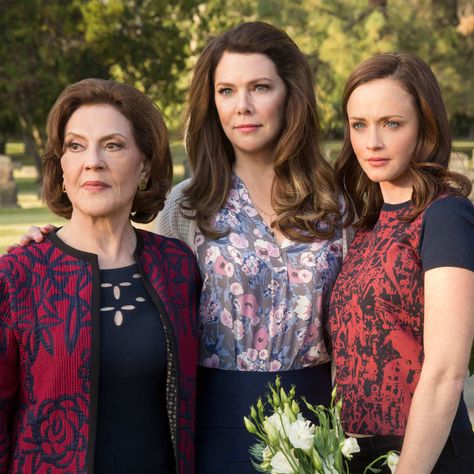 Gilmore Girls: A Year in the Life. - It's heartening to see the revival of a talky, intelligent series about two women in a small town be anticipated with the fervor of Star Wars. As long as we can get our excitement up for both smart things and big explosions, all is not lost. Gilmore Girls Actors, Gilmore Girls Cast, Emily Richards, Keiko Agena, Rory And Logan, Emily Gilmore, Scott Patterson, Amy Sherman Palladino, Gilmore Girls Fan