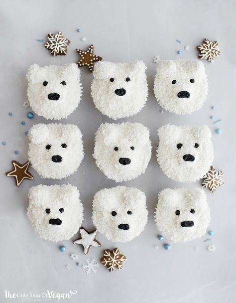 Coconut polar bear cupcakes recipe | The Little Blog Of Vegan Polar Bear Cupcakes, Polar Bear Cupcake, Polar Bear Party, Beer Cupcakes, Christmas Treats To Make, Bear Cupcakes, Coconut Cupcakes, Animal Cake, Bear Party