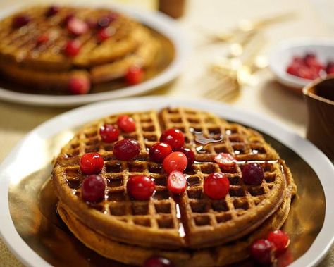 Ellies Real Good Food, Cranberry Pancakes, Ellie Krieger, Leftover Pumpkin, Pumpkin Cranberry, Pumpkin Waffles, Breakfast Waffles, Food Challenge, Pancakes And Waffles