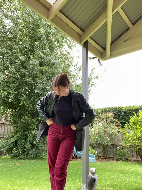 Wine Outfit Fall, Red Cordoury Pants, Maroon Courderoy Pants Outfit, Red Curdory Pants Outfit, Styling Maroon Pants, How To Style Maroon Pants, Red Wine Pants Outfit, Wine Red Pants Outfit, Maroon Pants Outfit Casual