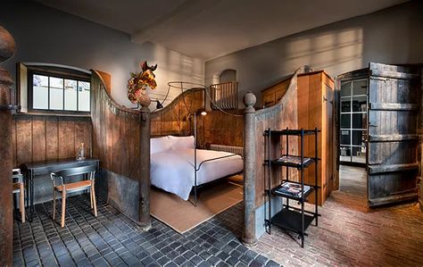 Amazing Beds, Stable Conversion, Country House Hotels, Rustic Room, Artist House, Newt, Cool Countries, Double Bed, Wood Burning Stove