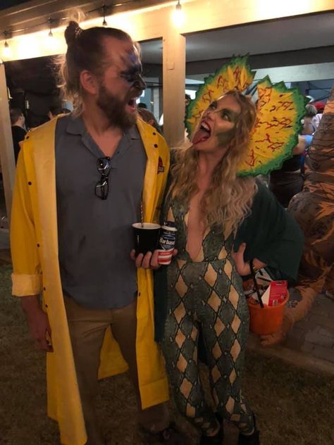 Womens Dinosaur Costume, Dinosaur Adult Costume, Funky Halloween Costumes Diy, Women Dinosaur Costume, Crocodile Hunter Couple Costume, Dilophosaurus Costume Diy, Jurassic Park Couple Costume, Dinosaur Costume Women, Jurassic Park Halloween Costume