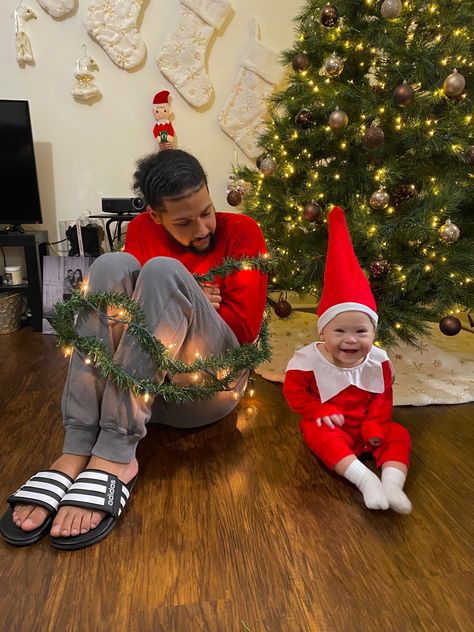 Elf On The Shelf Ideas For Infants, Baby Elf Pictures, Baby Elf Photoshoot, Newborn Elf On The Shelf, Baby As Elf On The Shelf, Elf On The Shelf With Baby, Baby Elf On The Shelf Ideas, Baby Elf On The Shelf Pictures, Elf On The Shelf Pictures