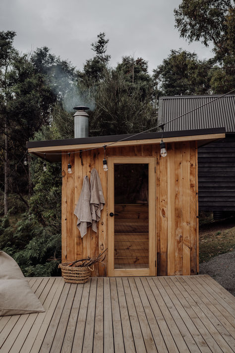 An Immersive Tiny Home + Sauna, Wild Rest Airbnb Sauna Design Outdoor Backyard, Back Garden Sauna, Cedar And Stone Sauna, Sauna By The Lake, Sauna In The Woods, Small Sauna Ideas Outdoor, Sauna Outside, Backyard Sauna Ideas, Small Outdoor Sauna