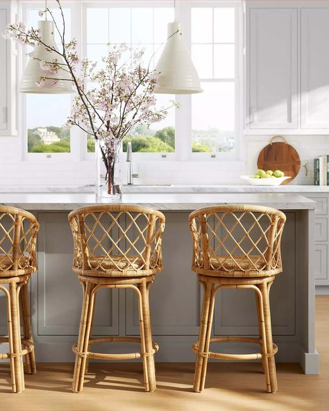 Are you looking for the perfect chairs or stools for your kitchen island? I've picked 16 of the most beautiful that will work for all budgets! These kitchen island seating ideas will bring your kitchen remodel to the next level! Wicker Counter Stools, Wicker Bar Stools, Rattan Counter Stools, Rattan Bar, Rattan Stool, Cool Bar Stools, Rattan Bar Stools, Island Stools, Bar Stools Kitchen Island