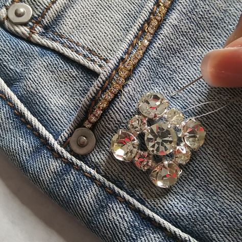 Swarovski Jeweled Jeans - DIY Tutorial - Mood Sewciety How To Bedazzle Jeans, Embellished Jeans Diy, Jeweled Jeans, Jean Jacket Diy, Bedazzled Jeans, Sew On Rhinestones, Mood Sewciety, Sewing Top, Sequin Jeans