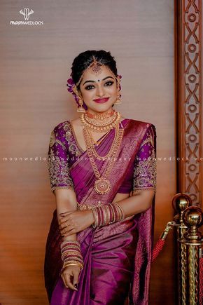 Meera Anil Wedding New Photos #MeeraAnil #wedding #marriage #actress Meera Anil, Kerala Wedding Saree, Instagram Layout Ideas, South Indian Wedding Saree, South Indian Bride Saree, Engagement Saree, Bridal Sarees South Indian, Indian Bridal Sarees, Pattu Saree Blouse Designs