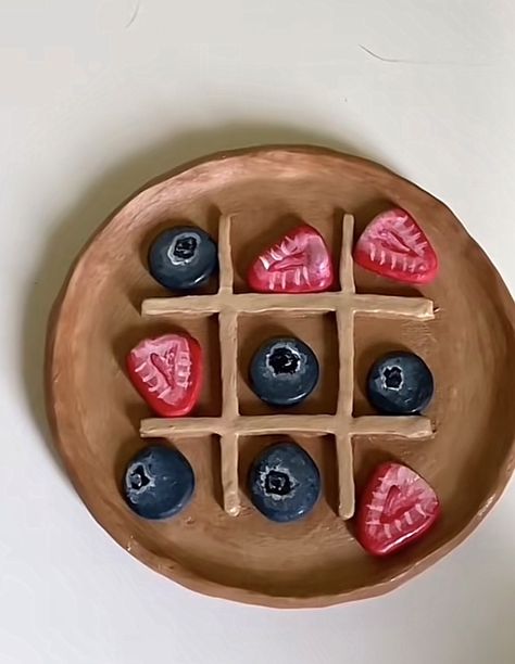 Airdryclay Tic Tac Toe, Creative Clay Ideas Diy Projects, Tick Tack Toe Clay, Toc Tac Toe Clay, Air Dry Clay Projects Tic Tac Toe, Air Dry Clay Ideas Tic Tac Toe, Tiktaktoe Board Clay, Pottery Tic Tac Toe Board, Cute Tic Tac Toe Board