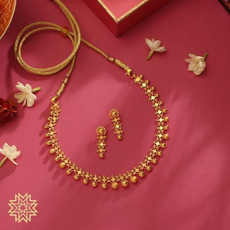 Manubhai Jewellers, Pure Gold Jewellery, Perhiasan India, Gold Jewelry Outfits, Gold Jewelry Simple Necklace, Gold Necklace Indian Bridal Jewelry, Gold Jewelry Stores, Gold Wedding Jewelry, Gold Pendant Jewelry