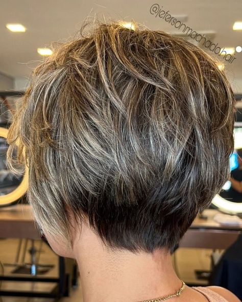 Classy Pixie-Bob for Fine Hair Short Wedge Haircut, Short Stacked Bob Haircuts, Wedge Haircut, Stacked Haircuts, Stacked Hair, Short Hairstyles Fine, Shaggy Hair, Stacked Bob Haircut, Bob Haircut For Fine Hair