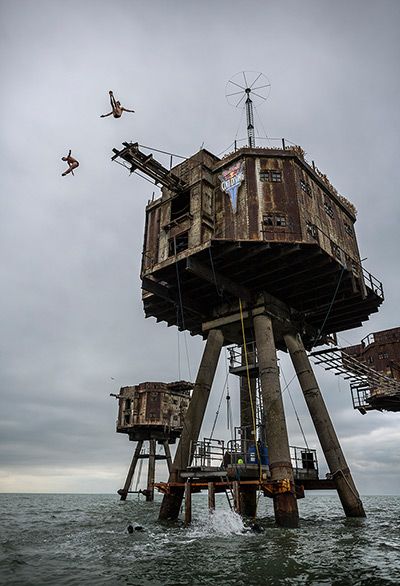 Maunsell Forts, Cliff Diving, Scene Design, Seaside Towns, Best Images, Structure Design, Fishing Villages, Old Buildings, Second World