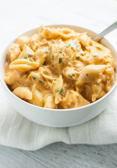 Crockpot Buffalo Chicken Mac and Cheese Buffalo Chicken Mac And Cheese, Slow Cooker Buffalo Chicken, Chicken Mac And Cheese, Crockpot Buffalo Chicken, Mac Cheese Recipes, Easy Slow Cooker, Buffalo Chicken, Cheese Recipes, Mac And Cheese