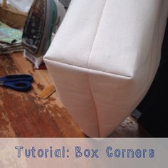 Cushion Tutorial, Sewing Cushions, Upholstery Diy, Sewing Pillows, How To Make Box, Craft Stuff, Sewing Box, Sewing Projects For Beginners, How To Make Pillows