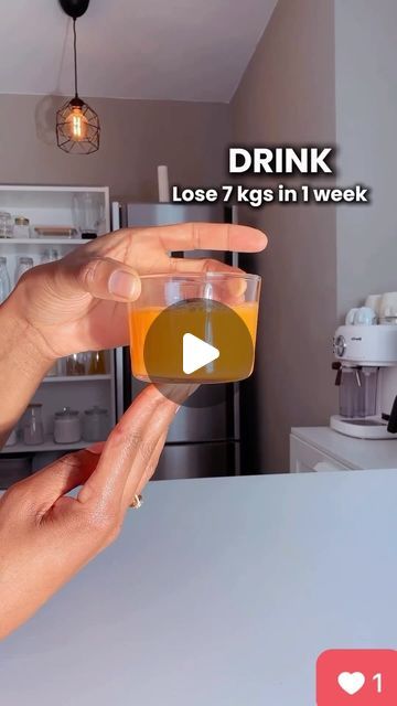 THE SMOOTHIE SLIM DETOX 🇺🇸 on Instagram: "Do you want to lose 7 kgs in 1 week? Drink this homemade juice. No ginger added  FOLLOW👉🏻 @thesmoothie4diet for detox smoothie recipes to burn belly fat fast and regain confidence  Type "Yes" if you want more posts like this!  Like & tag your friends!!  ⏩ Follow @thesmoothie4diet if you have 5 minutes a day to solve your body problem.  Check the LINK 🔗 in my bio (👉 @thesmoothie4diet ) and take the 21-Day Smoothie Diet Challenge TODAY to start a successful weight-loss journey and enjoy a new lifestyle!⁣⁣⁣⁣⁣⁣⁣⁣⁣⁣⁣⁣!⁣ ⁣. People who complete the challenge lose up to 20 lbs and form long-term healthy eating habits that help them to keep the weight off for good.⁣ ⁣. CHECK THE LINK IN MY BIO TO JOIN:⁣ 👉 @thesmoothie4diet  👉 @thesmoothie4diet   . . Loss Belly Fat In 7 Days, Diet To Loose Belly Fat Quickly, Diet Smoothie Recipes Fat Burning, What To Eat To Lose Body Fat Fast, Healthy Drinks For Weight Loose, Loss Weight Drinks Fat Burning Juice, Detox Juice Recipes Lose Belly, Wight Lost List Drink, Diet Drinks Fat Burning