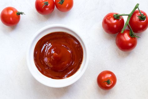 homemade ketchup - keto, paleo, vegan Keto Ketchup Recipe, Whole 30 Ketchup, Primal Kitchen Ketchup Copycat, Paleo Ketchup, Homemade Tomato Ketchup, Keto Ketchup, Tomato Sauce For Meatballs, Lentil Loaf, Sugar Free Ketchup