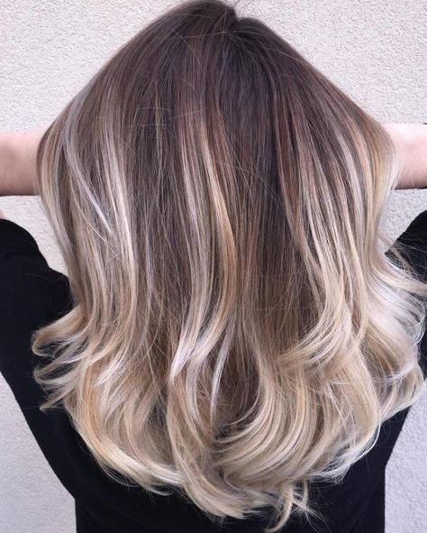 50 HOTTEST Balayage Hair Ideas to Try in 2020 - Hair Adviser Brown Medium Length Hair, Blond Cenușiu, Smokey Blonde, Balayage Long Hair, Kadeřnické Trendy, Ash Blonde Balayage, Hair Blond, Ombre Hair Blonde, Balayage Hair Dark