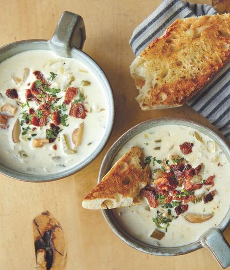 Professional Chefs Share Their Favorite Comforting Soup Recipes Cooking Professionally Recipes, Professional Chef Recipes, Famous Chef Recipes, Fancy Soup Recipes, Italian Restaurant Recipes, Restaurant Soup Recipes, Recipes For Cold Days, Restaurant Soups, Chili's Restaurant