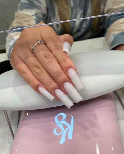 Soft White Nails Acrylic Square, Nail Inspo Long Square, Milky Nails With Design, Milky White Gel Nails, Long White Acrylic Nails, Nut White Nails, Acrylic Nails Ideas, Tapered Square Nails, Milky Nails