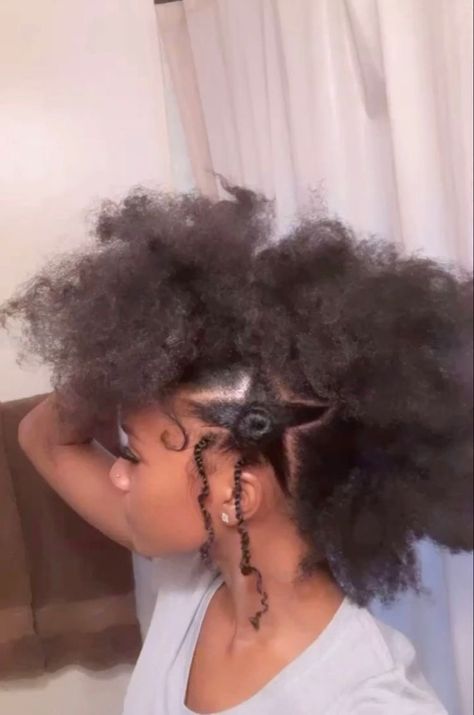 Unique Natural Hairstyles Black Women, Winx Faries, Natural Short Hairstyles For Black Women, Protective Hairstyles For Natural Hair, Quick Natural Hair Styles, Pelo Afro, Hairdos For Curly Hair, 4c Hair, Natural Hair Styles Easy