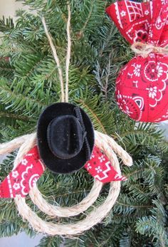 Diy Rustic Christmas Ornaments, Diy Rustic Christmas, Christmas Ornaments Ideas, Western Christmas Tree, Ornaments Ideas, Rustic Christmas Ornaments, Cowboy Christmas, Ideas For Christmas, Western Christmas