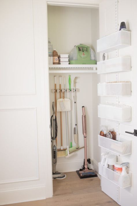 Walk In Cleaning Closet, Laundry Room Organization Minimalist, Vaccuum Cabinet, Clean Organized House Aesthetic, Home Storage Organization, Organizing Cleaning Supplies Closet, Cleaning Closet Storage, Utility Drawer Organization, Cleaning Cupboard Storage