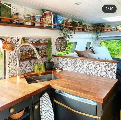 Bohemian Camper, Camper Van Kitchen, Van Kitchen, Best Campervan, Camper Interior Design, Tiny House Camper, Campervan Ideas, Camper Van Ideas, Van Conversion Interior