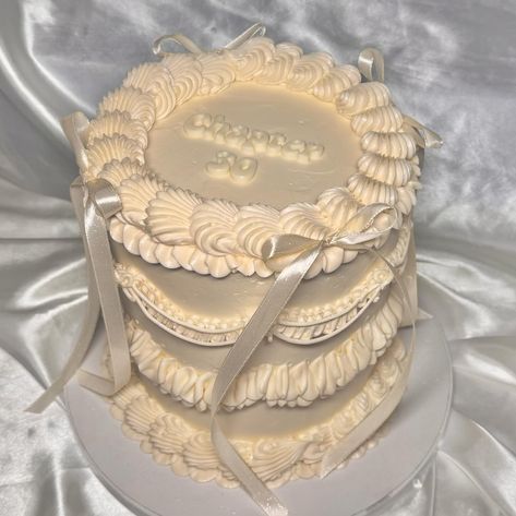 chapter 30🤎 beige/cream color vintage cake #vintagecake #heartcake #whitevintage #birthdaycakeinspo #chapter30 #elegantcake #occakes #explore #orangecountycakes #ocbaker #cakedecorating #buttercreamcake Neutral Color Birthday Cake, Beige Cake, Beige Birthday, Chocolate Letters, Champagne Birthday, Vintage Birthday Cakes, 50th Bday, Birthday Dinner Party, Cake Inspo