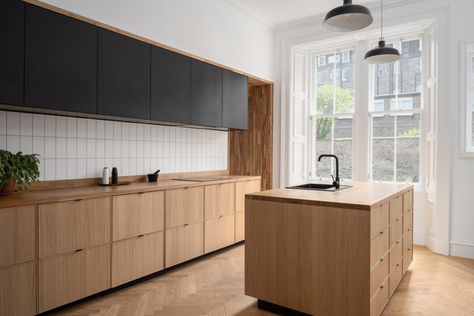 Voxtorp Ikea, Herringbone Wood Floor, Ikea Kitchen Cabinets, Decor Ikea, Ikea Cabinets, Kitchen Upgrades, Oak Cabinets, Kitchen On A Budget, Ikea Kitchen