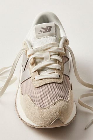 Shop our 237 Sneakers at FreePeople.com. Boho clothing for the creative spirit- free worldwide shipping. Womens Fall Shoe, Trending Sneakers Women, Cute Women’s Sneakers, Women’s Fashion Sneaker, Women’s Casual Sneakers, Women’s Fall Shoes, Cool Girl Sneakers, Women’s Sneakers, Fall Sneakers Outfit