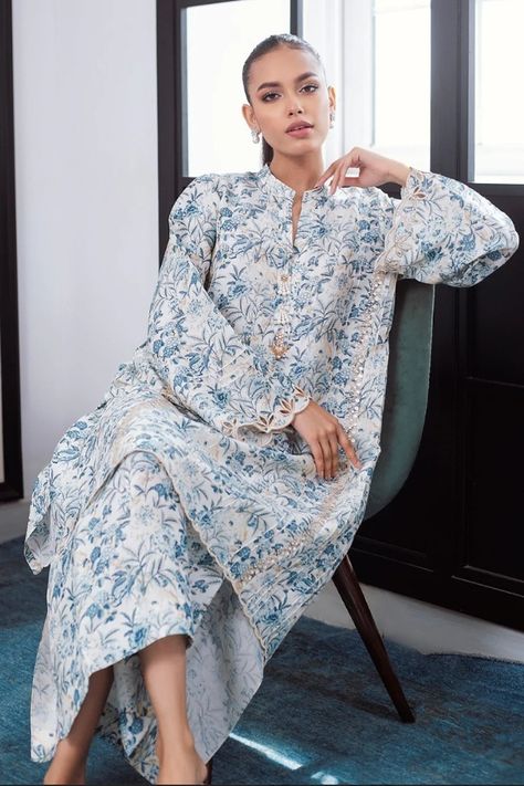 Stitching Styles, Raw Silk Kurta, Sania Maskatiya, Simple Dress Casual, Blue Chinoiserie, Pakistani Fashion Casual, Casual Wear Dress, Eyelet Embroidery, Silk Kurta