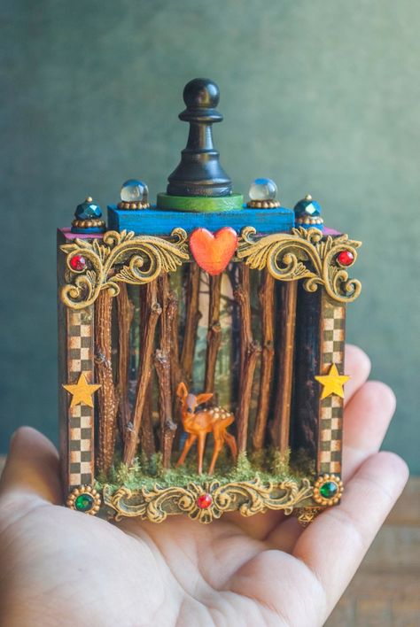 Unique Shadow Boxes, Assemblage Art Collage, Shadowbox Art, Shrines Box, Diorama Art, Box Assemblage, Shrines Art, Bookshelf Art, Miniature Diorama