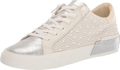 #ad Shoes For Vegas, Cute Comfortable Shoes, Pearl Sneakers, Bachelorette Outfits, Best Top, Taylor Swift Concert, Sole Sneakers, Flat Sneakers, Luxury Store