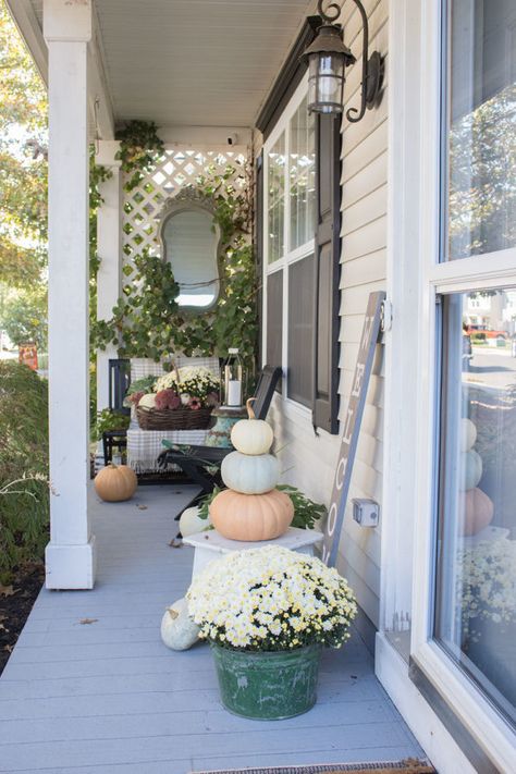 small front porch decorating for fall Small Front Porch Plants, Small Front Porch Decor, Fall Refresh, Front Porch Ideas For Fall, Porch Ideas For Fall, Room Finds, Front Porch Inspiration, Autumn Porch, Fall Front Porch Decor Ideas