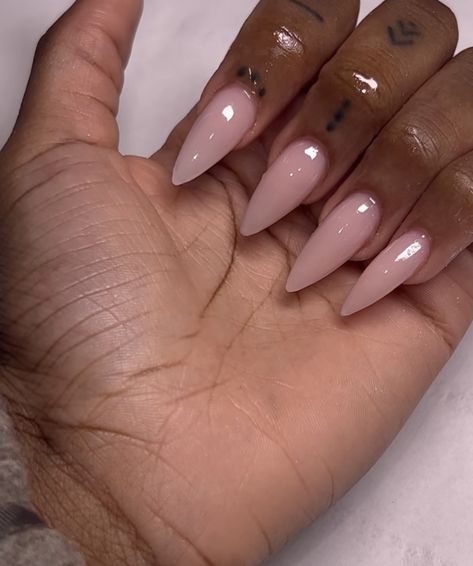 Sheer Pink Nail Design, Round Stilleto Nails Short, Halter Top Bodysuit Outfit, Pink Pointy Acrylic Nails, Sharp Oval Nails, Natural Almond Nails Black Women, Almondetto Acrylic Nails, Almond Medium Nails Designs, Short Almond Acrylic Nails Birthday