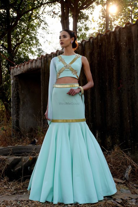 Bodycon Lehenga, Fish Tail Lehenga, Lehenga Turquoise, Tail Lehenga, Light Lehenga, Indian Bridesmaid Outfits, Gorgeous Lehengas, Lehenga Inspiration, Mahima Mahajan