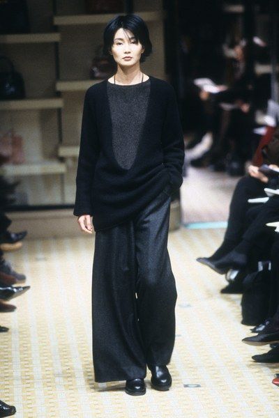 Maggie Cheung, Fashion Gone Rouge, Martin Margiela, Mode Inspo, Wool Pants, 가을 패션, Fashion Show Collection, Looks Style, Wearing Black