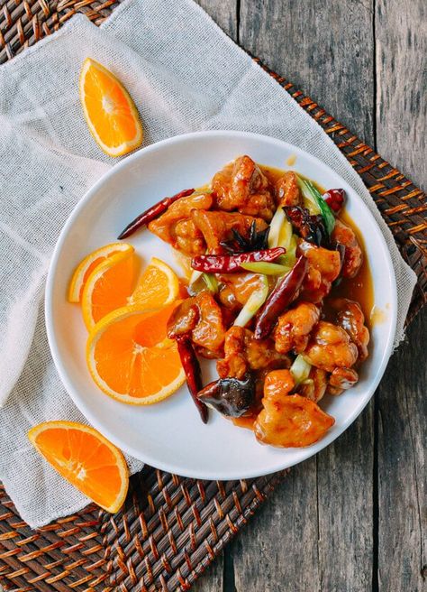 Orange Chicken, A Chinese Restaurant classic recipe by The Woks of Life Chinese Orange Chicken, Orange Chicken Sauce, Easy Orange Chicken, Wok Of Life, Woks Of Life, The Woks Of Life, Orange Chicken Recipe, Sweet N Sour Chicken, Sauce For Chicken