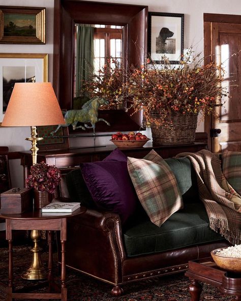 Ralph Lauren Home on Instagram: “A modern interpretation of a country home is brought to life with the Heritage Collection. Discover more via the link in bio.…” Ralph Lauren Home Living Room English, Ralph Lauren Living Room, Ralph Lauren Interior Design, Ralph Lauren Home Living Room, Ralph Lauren Interiors, English Country Decor, Equestrian Decor, Cottage Interiors, English Cottage