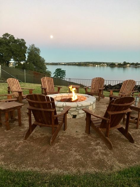 Antique Lake House, Western Lake House, Texas Lake House, Lake House Ideas, Summer Lake House, House On The Lake, Unique Rooms, House With Land, Granbury Texas