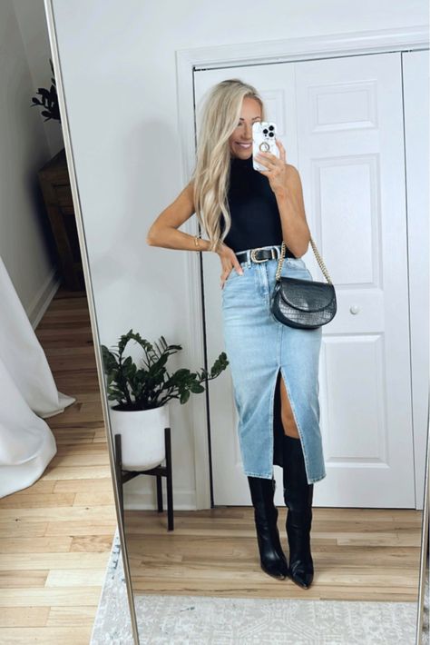 Denim Midi Skirt Outfit, Looks Adidas, Jean Skirt Outfits, Skirt Outfits Fall, Midi Skirt Outfit, Denim Skirt Outfits, Looks Country, Chique Outfits, Mode Inspo