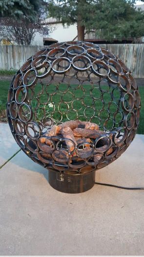 Custom Fire Pit Metal, Welded Fire Pit Ideas, Welding Fire Pit Ideas, Metal Fire Pit Designs, Metal Fire Pit Ideas, Diy Metal Fire Pit, Fire Pit Metal, Welding Art Ideas, Backyard Improvements